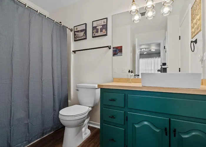 Oakside Retreat 35 Guests-6 Units Unique Holiday home