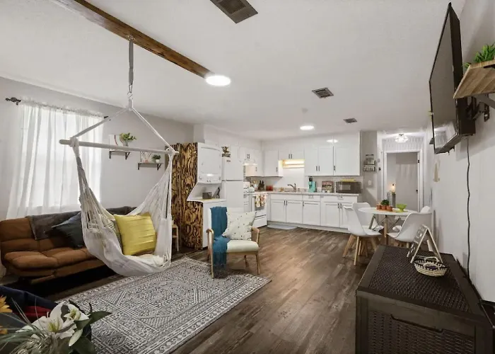 Oakside Retreat 35 Guests-6 Units Unique Pensacola